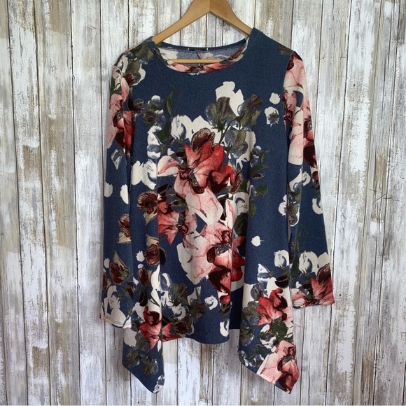 JODIFL Sweaters - Jodifl Floral Oversized Sweater